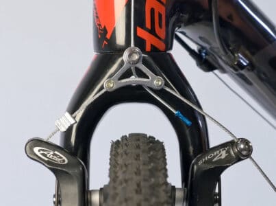 V Brakes vs Cantilever: 8 Main Factors that Differ